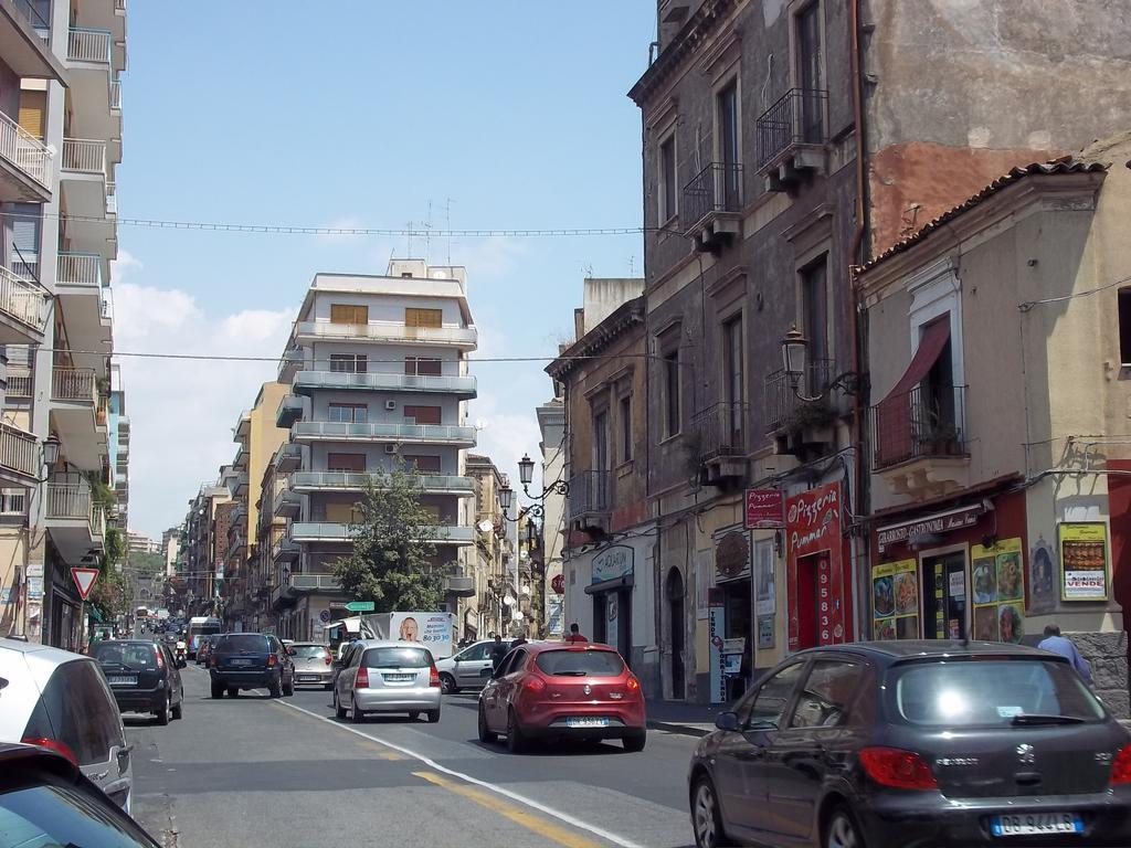 La Casa Del Nespolo Apartamento Catânia Quarto foto